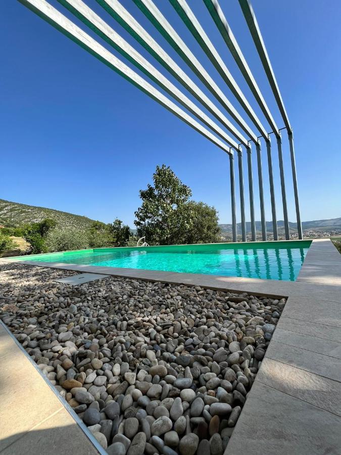 Villa Mona ,Heated Swimming Pool โมสตาร์ ภายนอก รูปภาพ